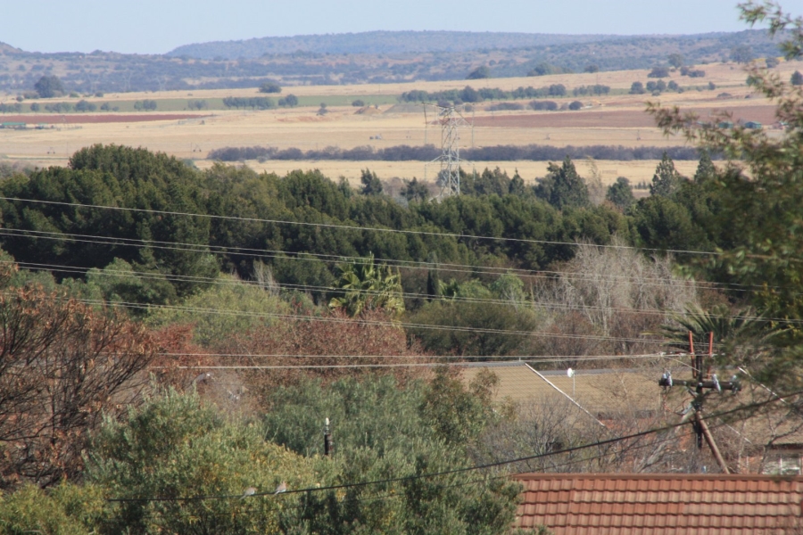 2 Bedroom Property for Sale in Langenhovenpark Free State